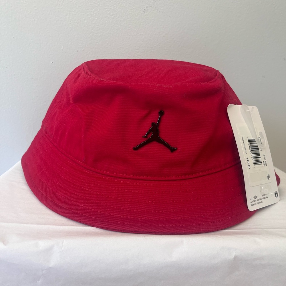 NWT Jordan Jumpman Hat Big Kids